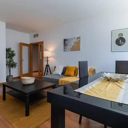 Perfect Hideout In Expo By Innkeeper * Lissabon